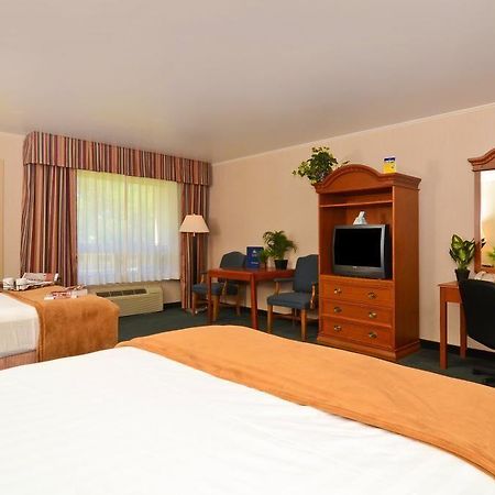 Red Arrow Inn & Suites, A Travelodge By Wyndham Montrose Exterior foto